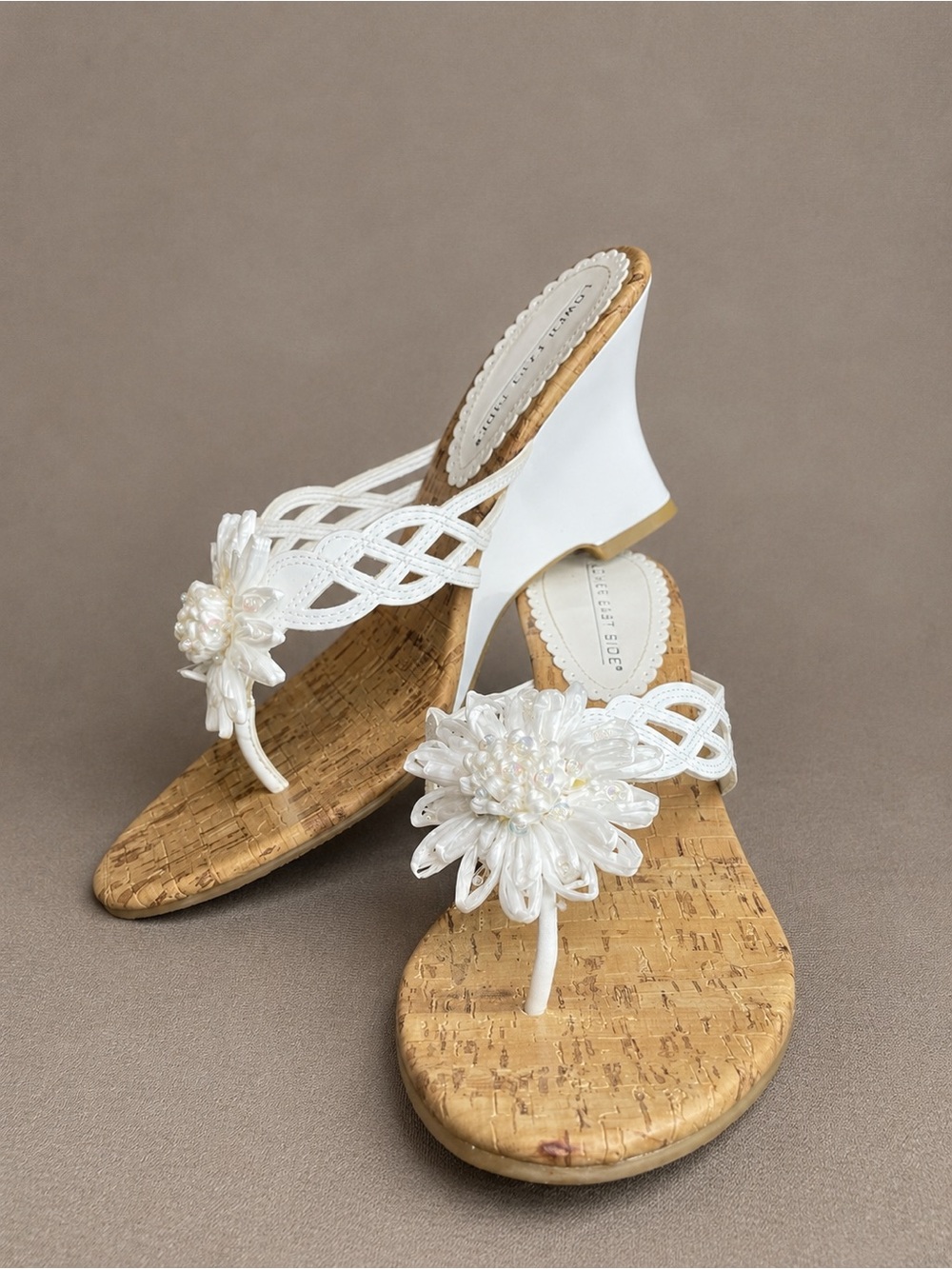 Lower East Side White Floral Embellished Wedge Sandals | Women’s Size 8